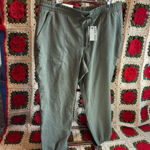 NWT Nine West Tie-Waist Mid Rise Jogger Size XL. Soft flowing material, Lastic w
